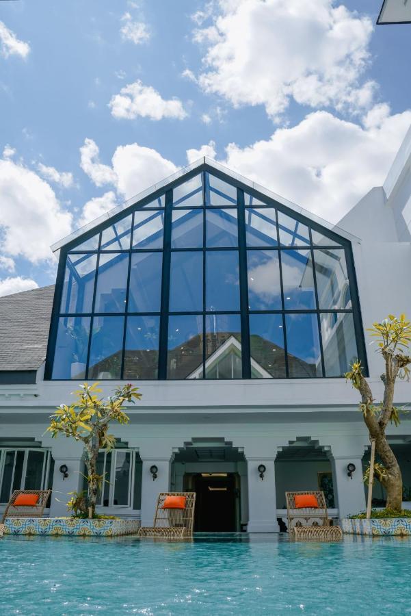 Mahalaya The Legacy Hotel Solo Kültér fotó